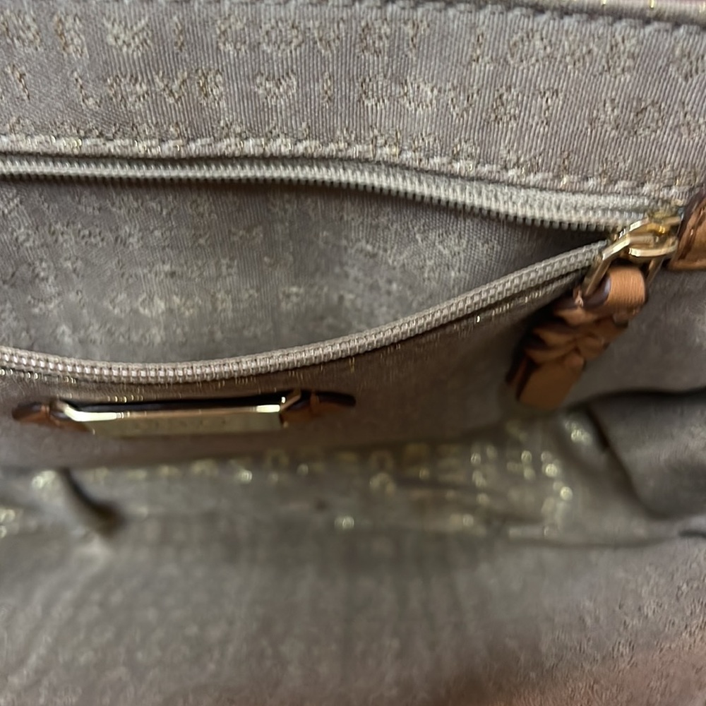 Stella & Dot- Covet- Sloan Saddle Crossbody- leather - Picture 11 of 15